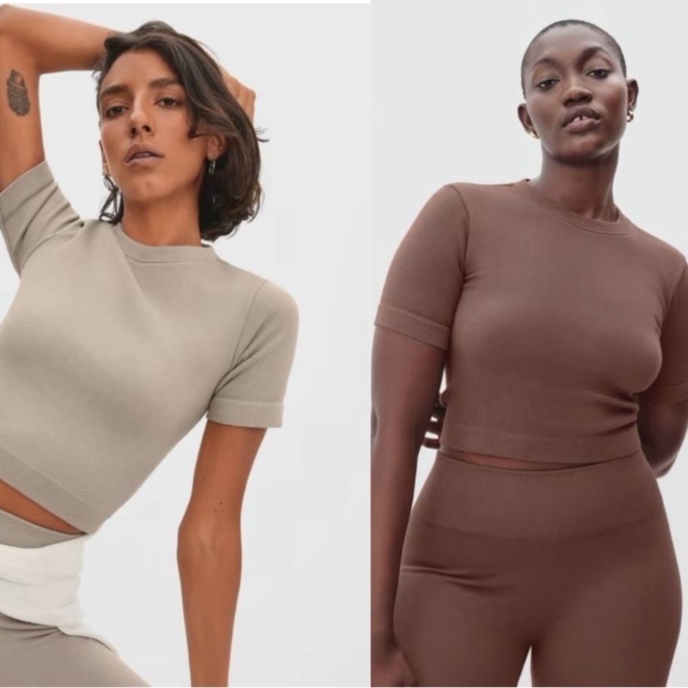 Womens Everlane seamless tee NWT size XS